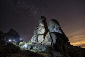 Figura 29. Cielo poblado de estrellas en Junio. Cortesia Alex Kornhuber.